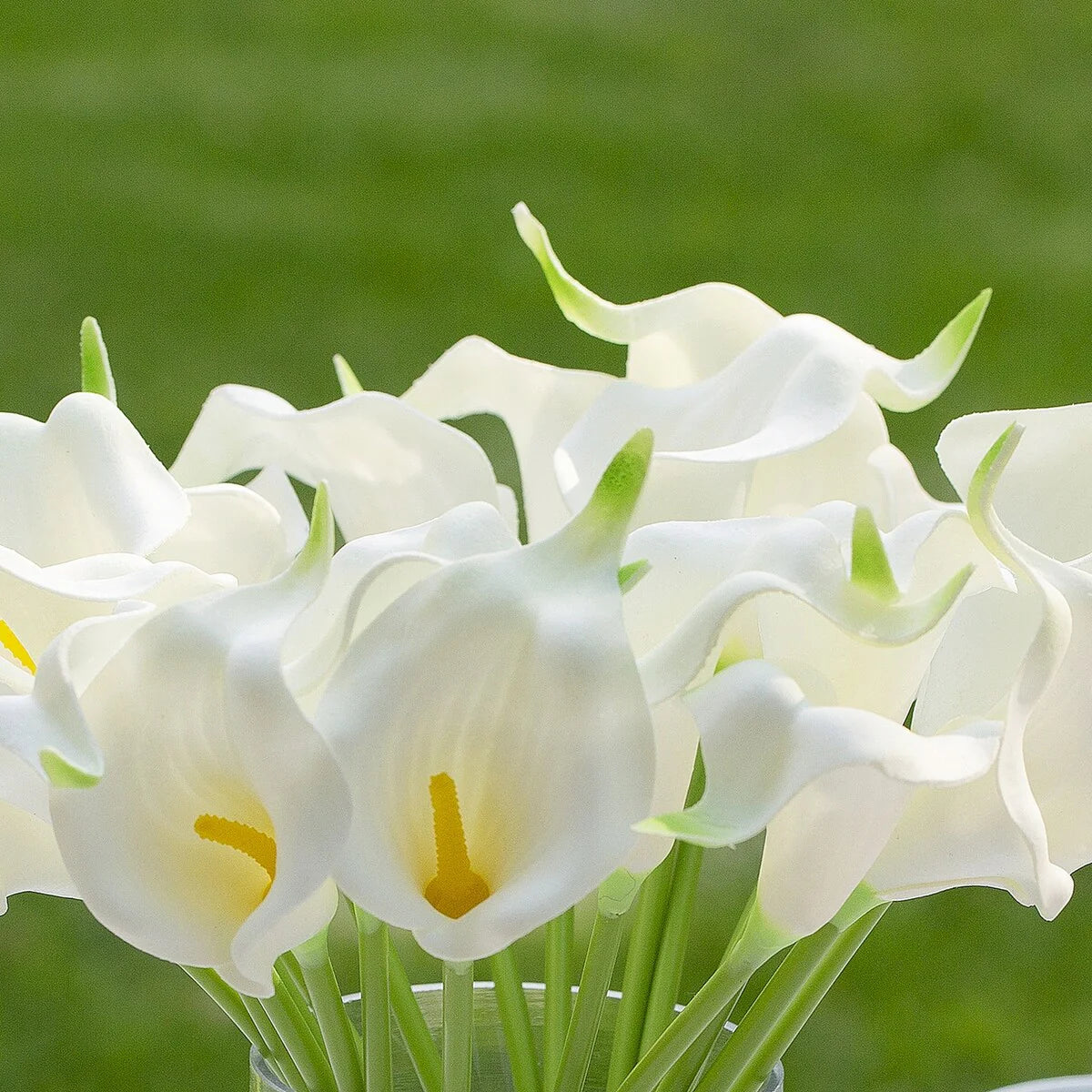Enova Home 20 Pieces Real Touch Faux Calla Lily Artificial Flowers in Vase with Faux Water for Dining Table Decor, Wedding Event