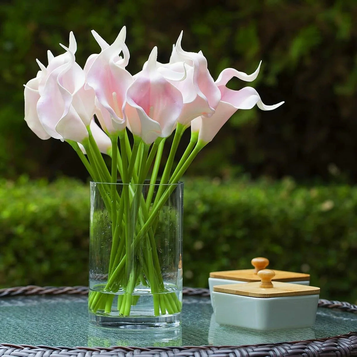 Enova Home 20 Pieces Real Touch Faux Calla Lily Artificial Flowers in Vase with Faux Water for Dining Table Decor, Wedding Event