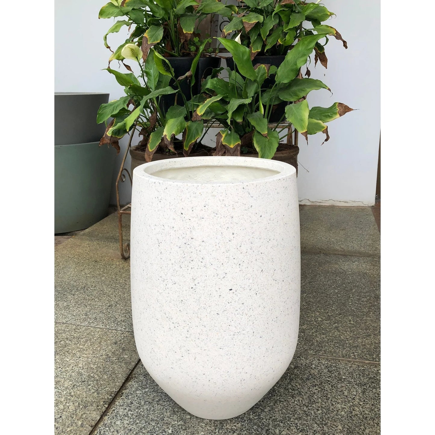 DreamPatio Garden Grove 1-Piece Fiberstone Planter