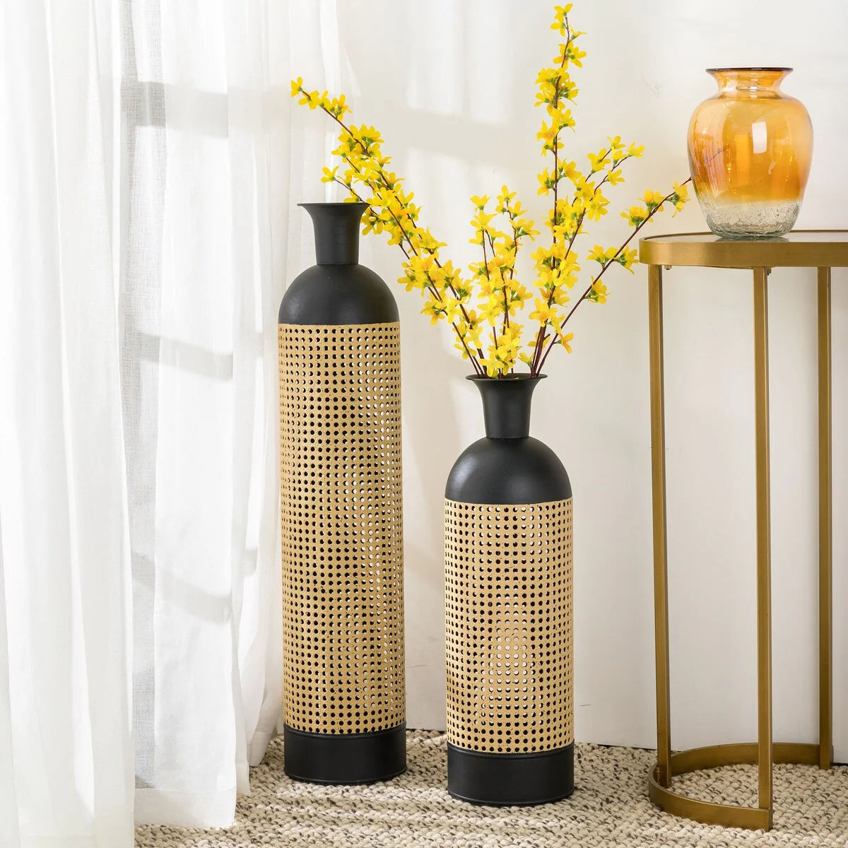 Glitzhome Set of 2 Modern Gold/Black Two-tone High Table Floor Metal Art Vases