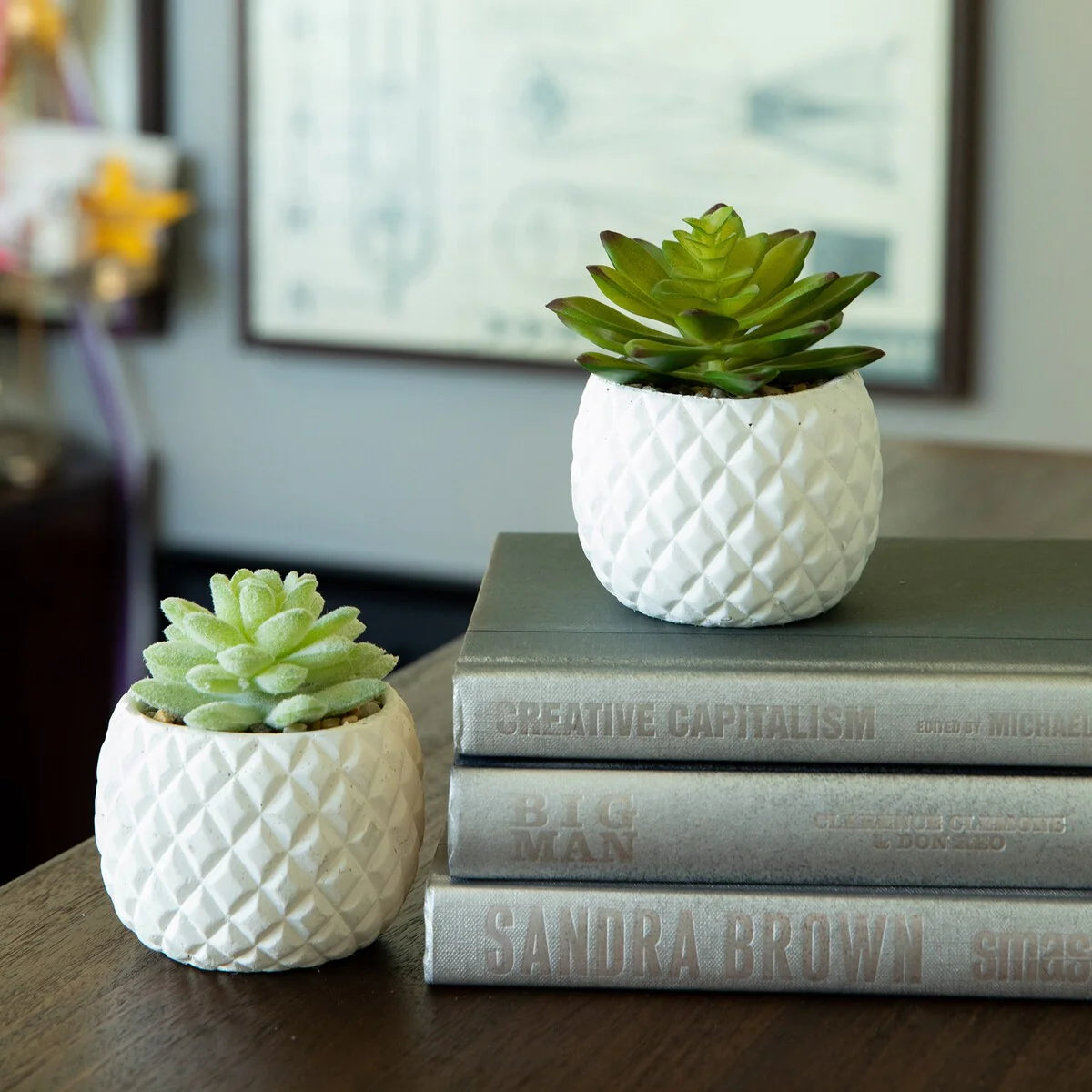 SET OF 2 Artificial Plant in Cement Pineapple Pot - ONE-SIZE