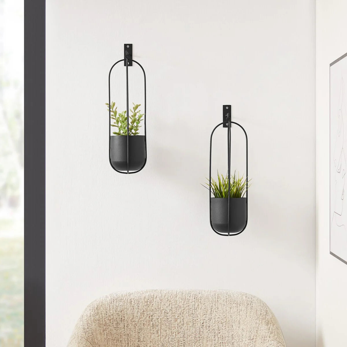 Danya B. Walter 2-Piece Modern Black Metal Oval Hanging Planter Set with Chain Hanging Option