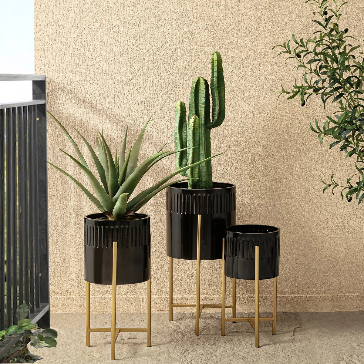 Glitzhome Set of 3 Modern Metal Cachepot Planters with Stands Plant Flower Pot Indoor Outdoor