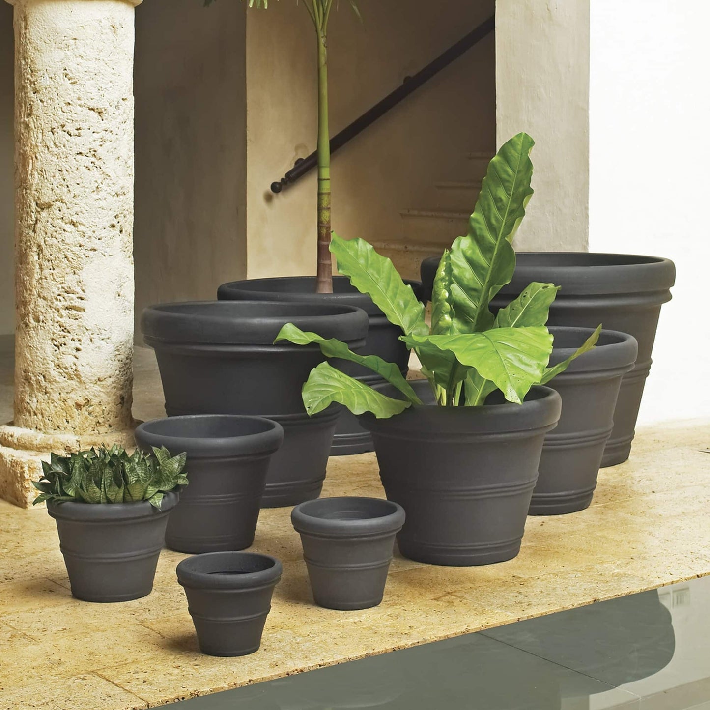 Brunello Classic Round Planter
