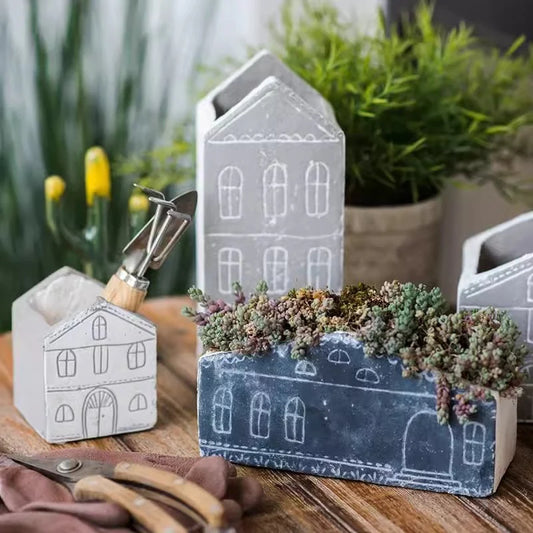 RusticReach TinyHome Clay Planters
