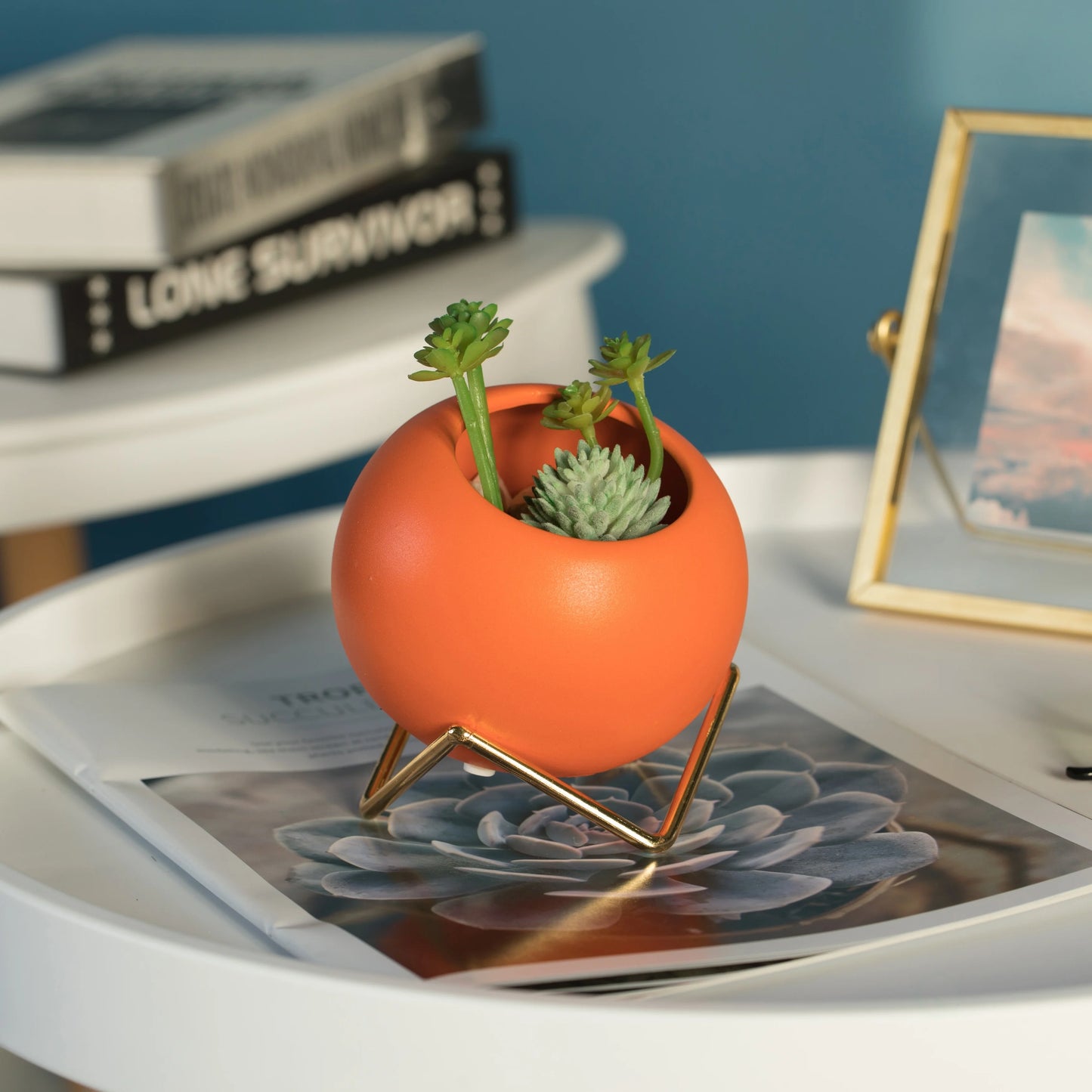 Small Ceramic Flower Vase for Living Room, Home Office Table, Dining Room, and Entryway Decor, Perfect for Flowers