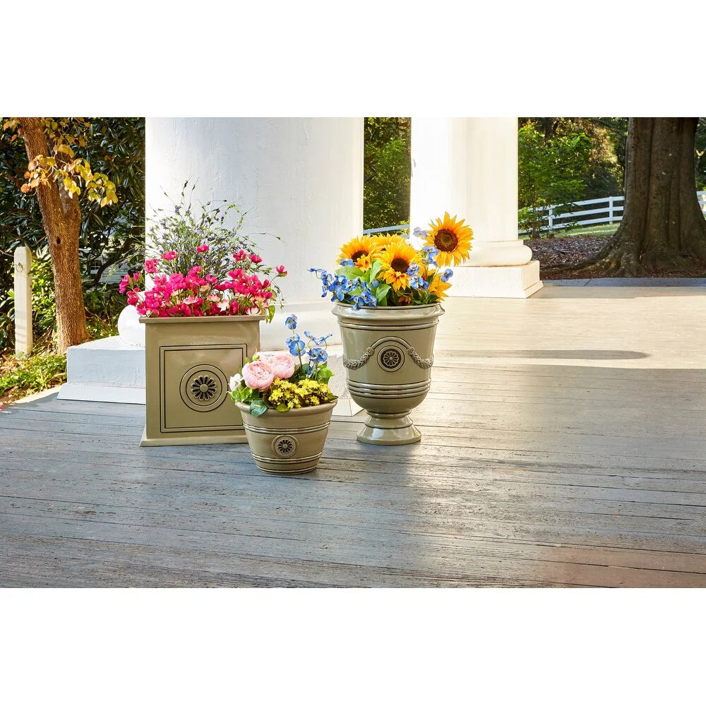 Southern Patio Colony 16-inch Square Country Planter
