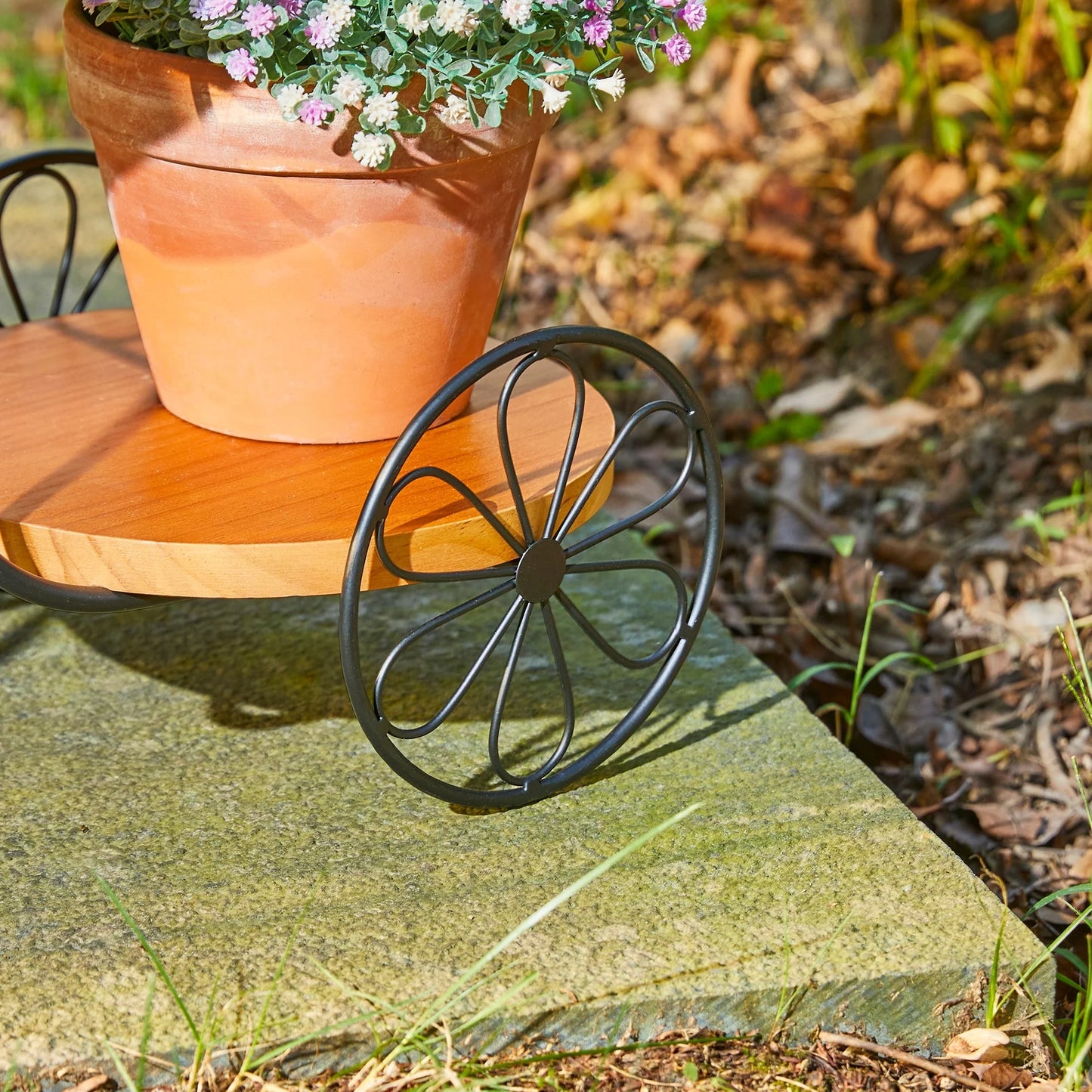 Glitzhome 24"L Spring Metal Tricycle Planter Stands Flower Pot Cart with Wood Trays