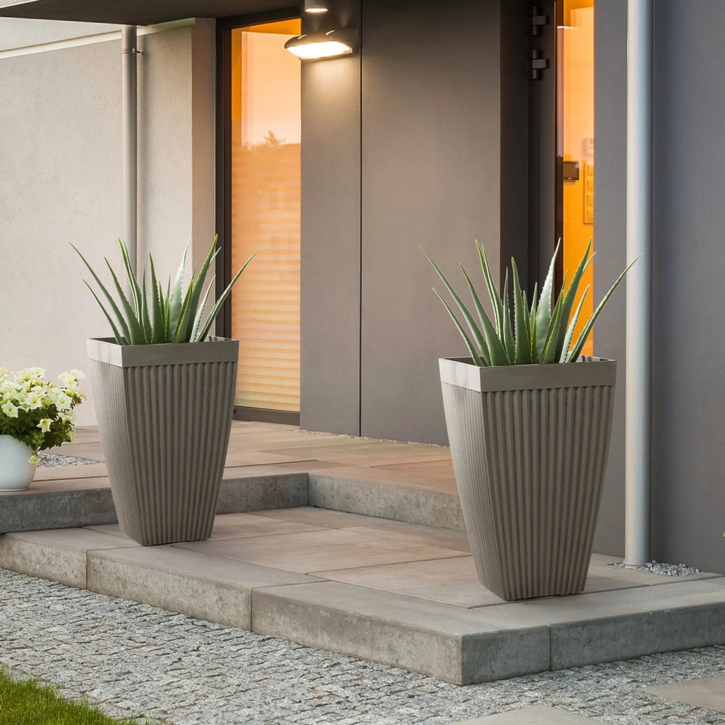 Glitzhome Oversized Eco-Friendly PE Tall Planter Porch Flowerpot (Set of 2)