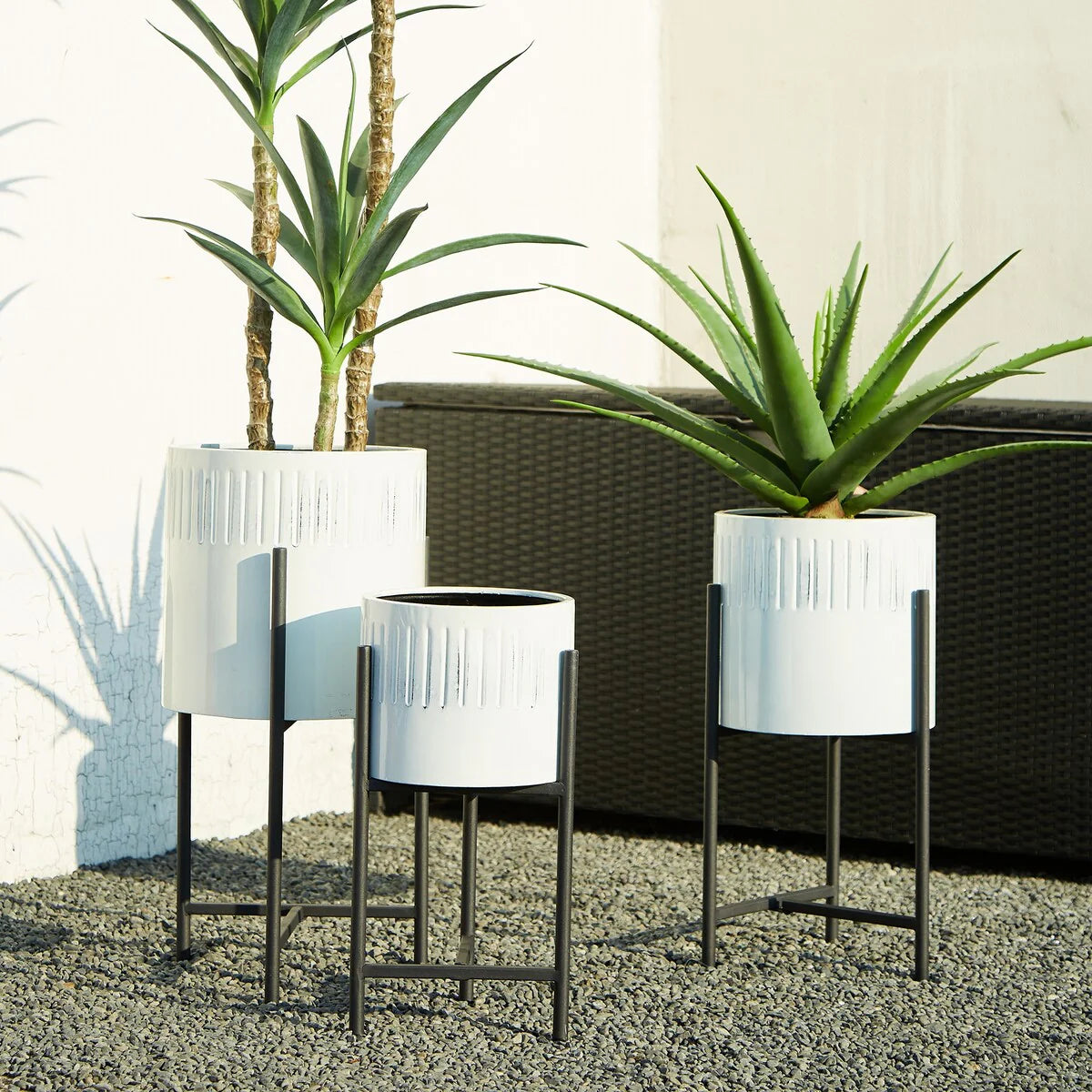 Glitzhome Set of 3 Modern Metal Cachepot Planters with Stands Plant Flower Pot Indoor Outdoor