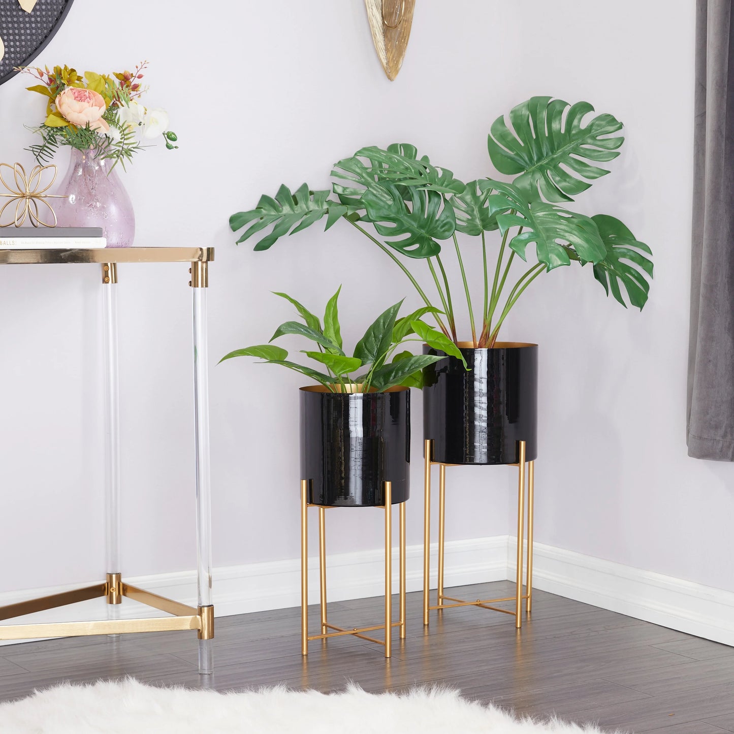 CosmoLiving by Cosmopolitan Metal Contemporary Planter (Set of 2) - S/2 24", 21"H