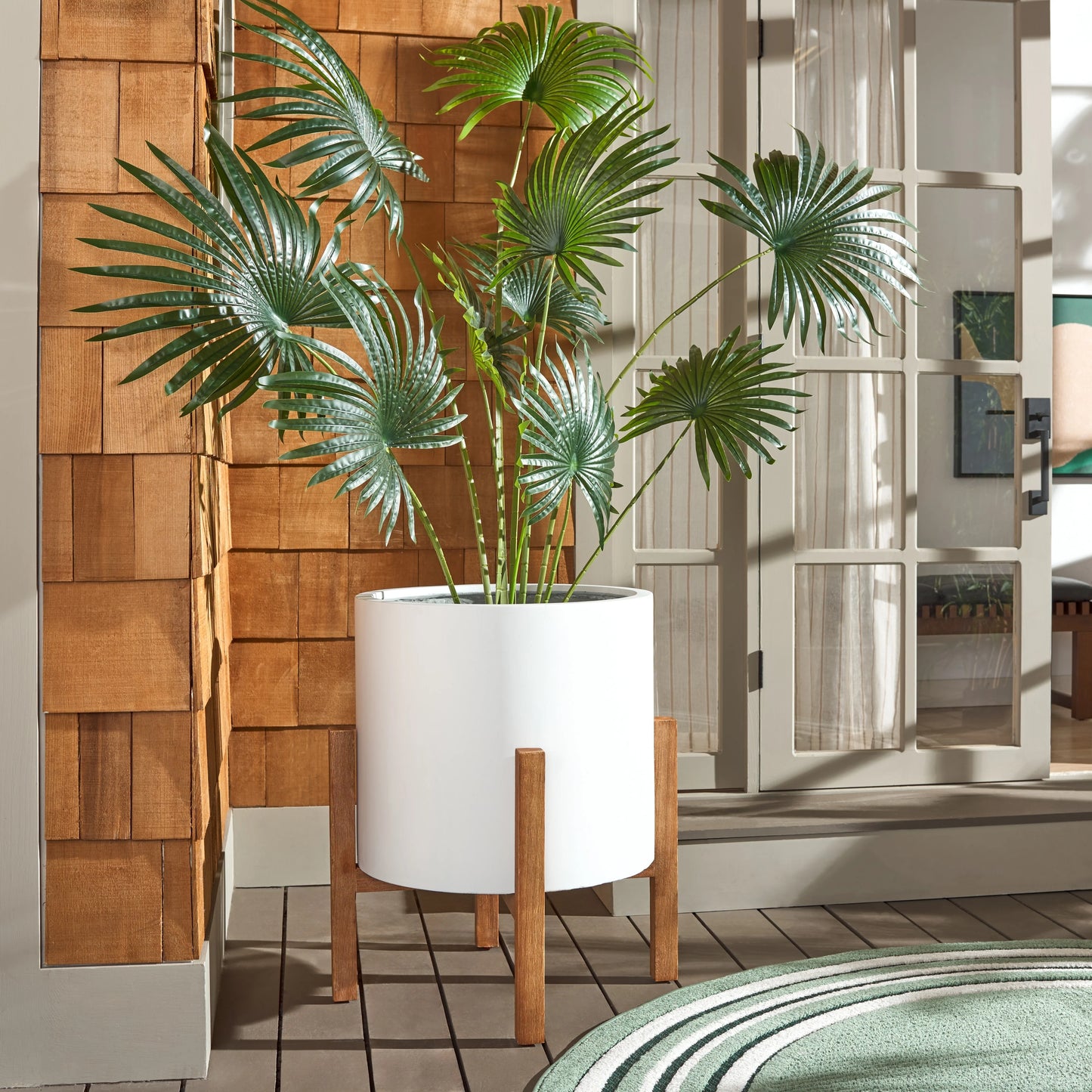 SAFAVIEH Outdoor Aldijana Concrete Planter - 25"W x 25"D x 29"H