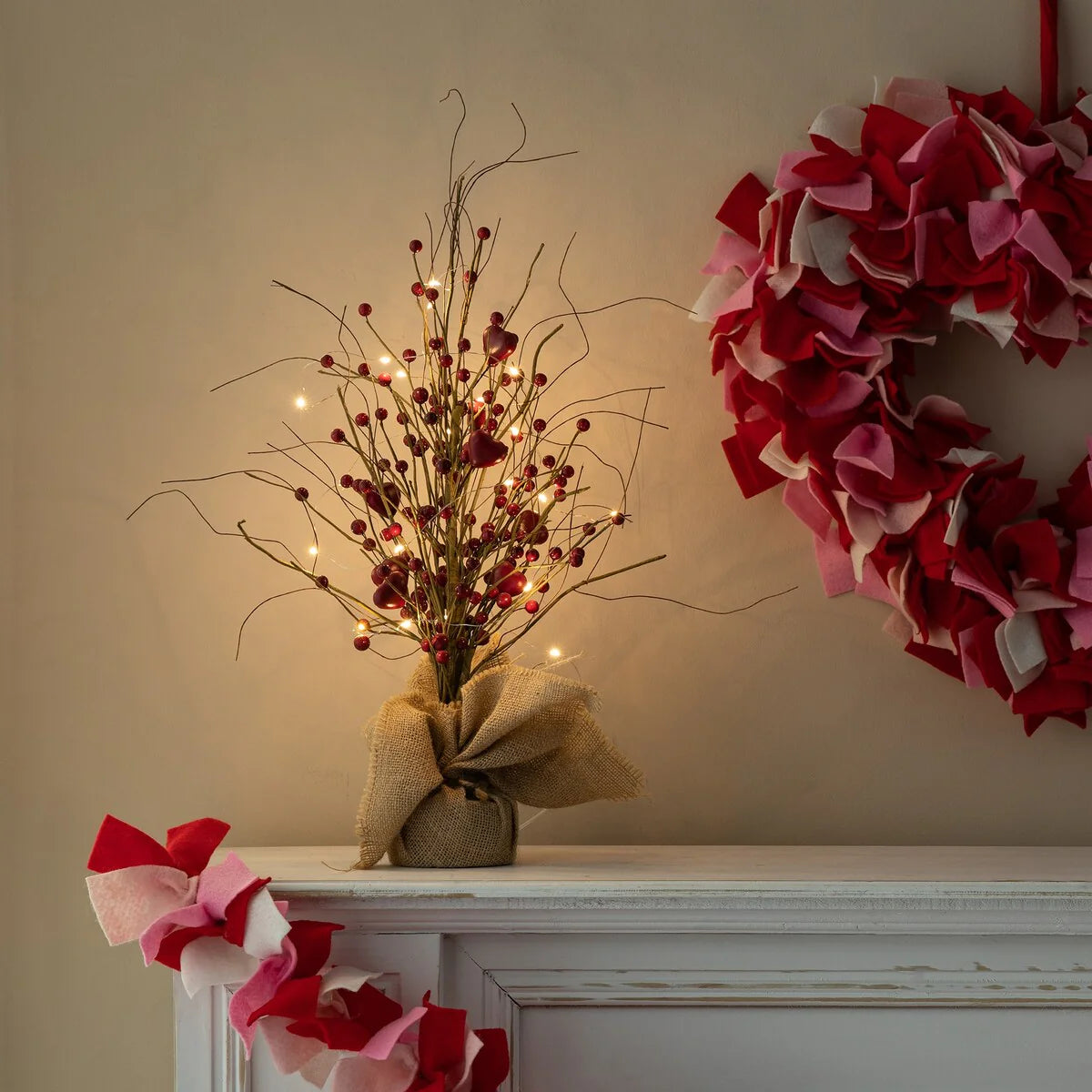Glitzhome Heart Berry & Fleur-de-Lis Tree Valentine's & Mardi Gras Tree