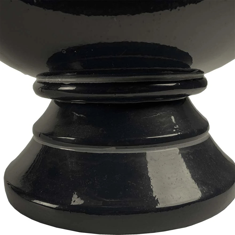 Southern Patio Porter Resin Urn Planter
