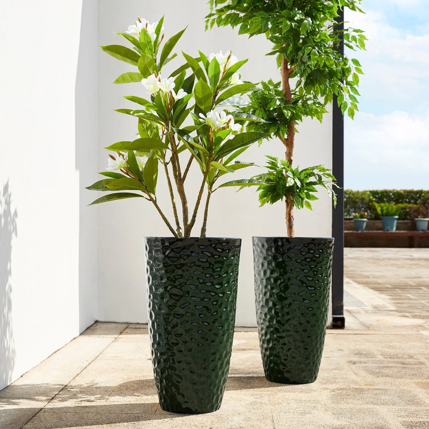 Glitzhome 23.75"H Set of 2 Oversized Eco-Friendly PP and Stone Honeycomb Textured Blue/Green/Red Tall Plastic Planter