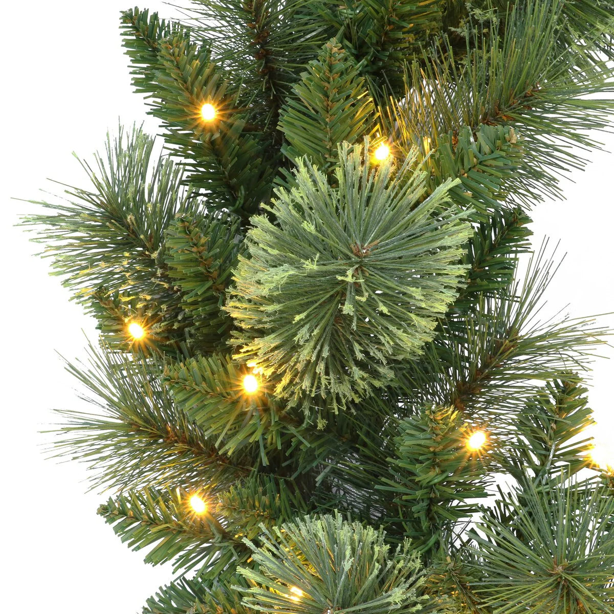 Puleo International 24" Battery-Operated Pre-Lit Wreath - Green