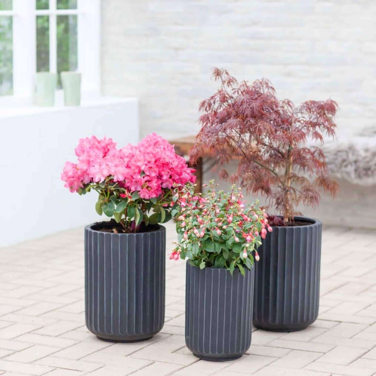 DreamPatio North Pole Fiberstone Planter