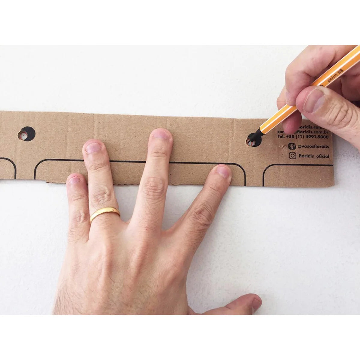 Floridis Wall Planter