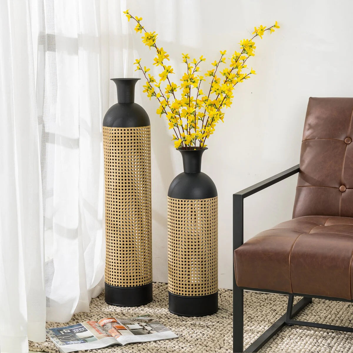Glitzhome Set of 2 Modern Gold/Black Two-tone High Table Floor Metal Art Vases